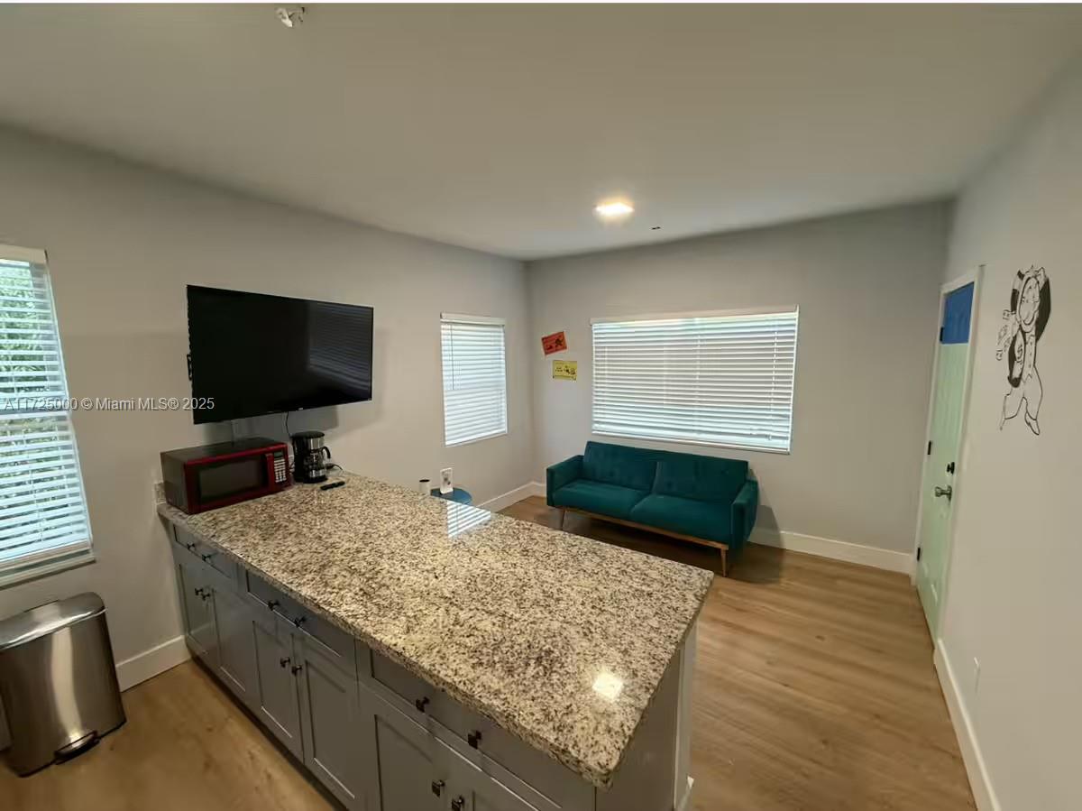 GROVELAND PK - Residential Lease