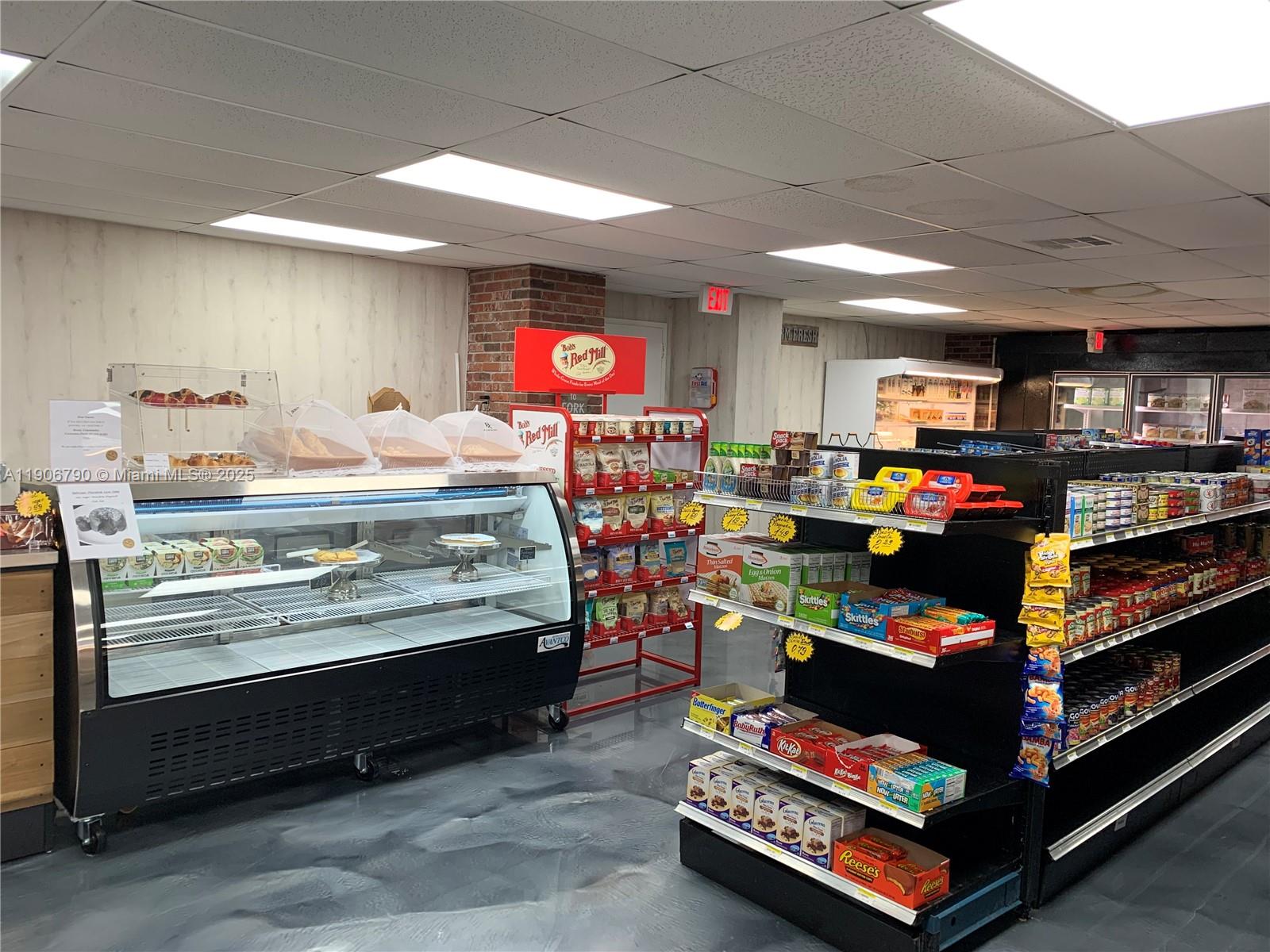 MAISON GRANDE CONDO - Residential Lease