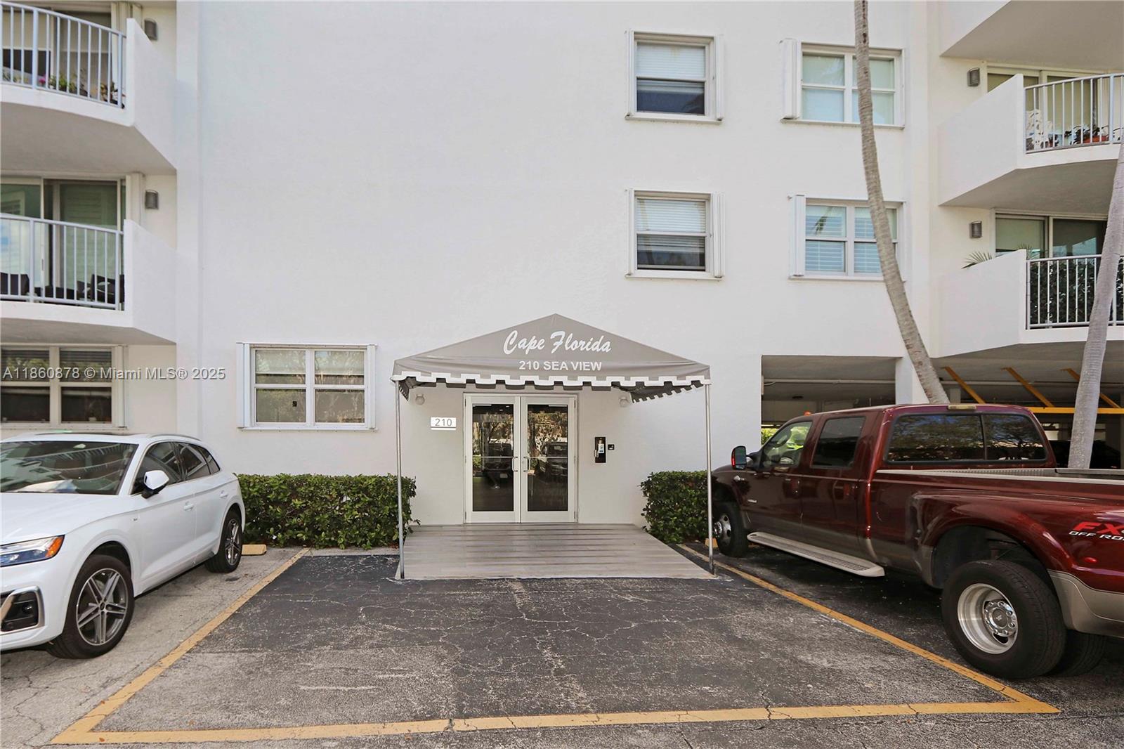 CAPE FLORIDA CLIB CONDO P - Residential
