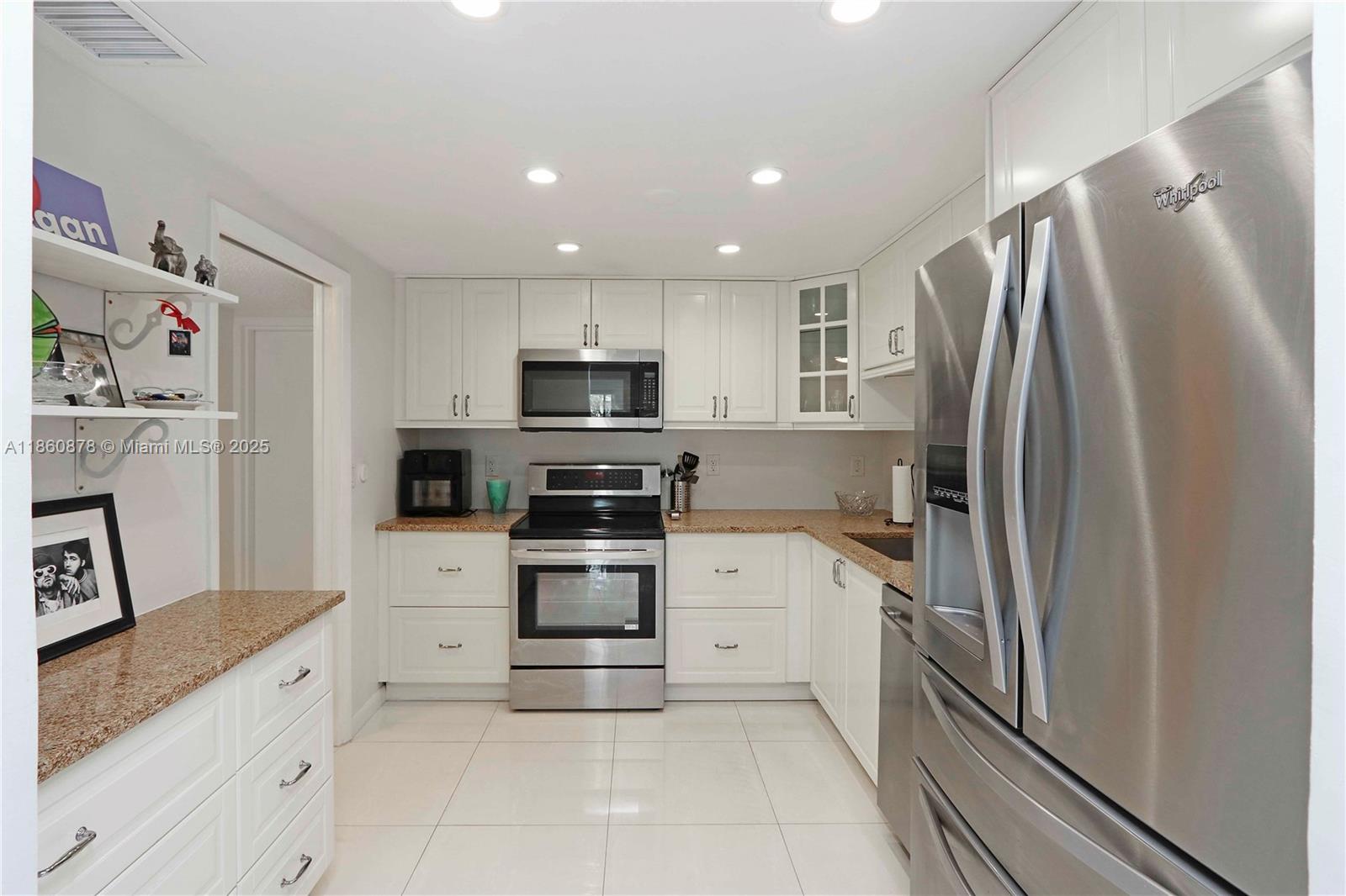 CAPE FLORIDA CLIB CONDO P - Residential