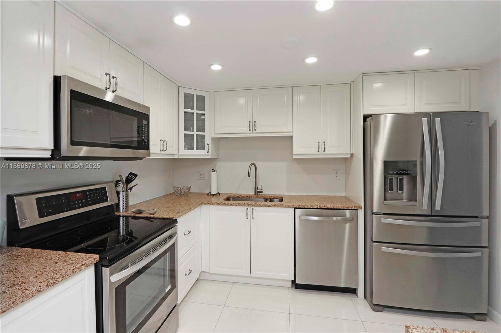 CAPE FLORIDA CLIB CONDO P - Residential