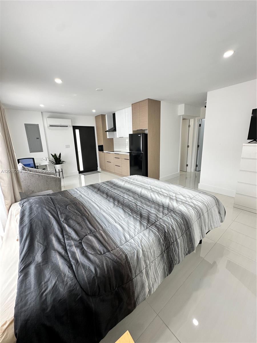 HIGHLANDS AT KENDALL - Residential
