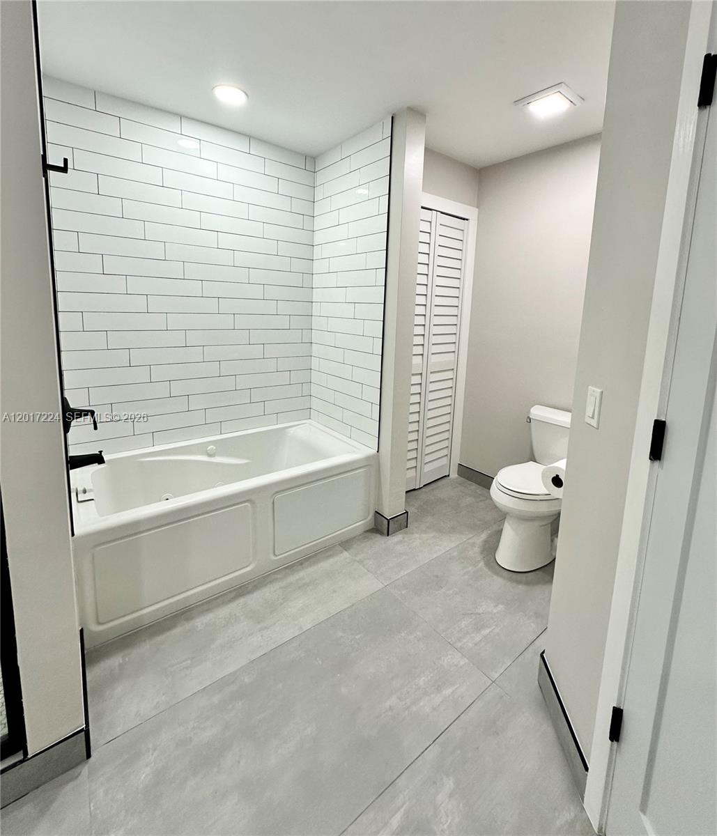 HIGHLANDS AT KENDALL - Residential
