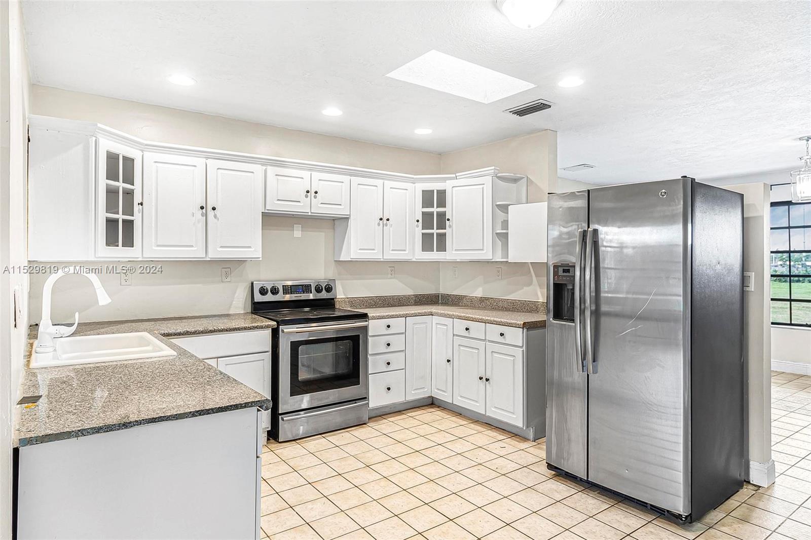 Acreage - Residential Lease
