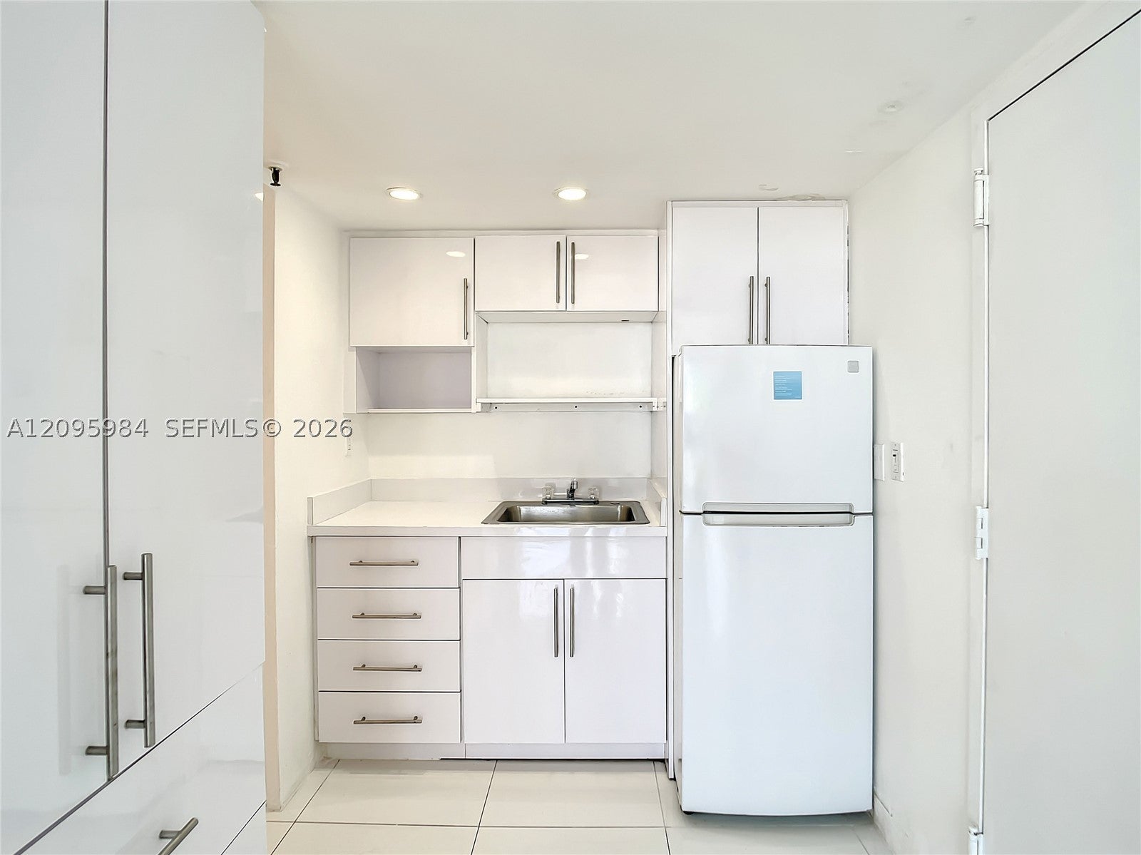 555 NE 15th St 502