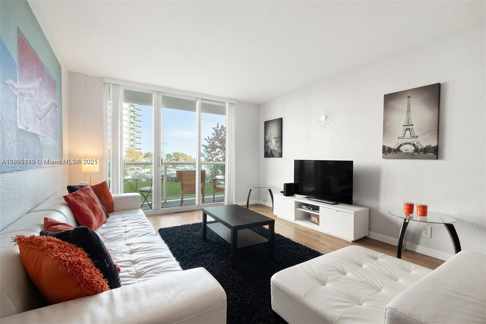 TIDES ON HOLLYWOOD BEACH - Residential