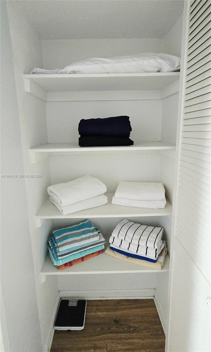 TIDES ON HOLLYWOOD BEACH - Residential