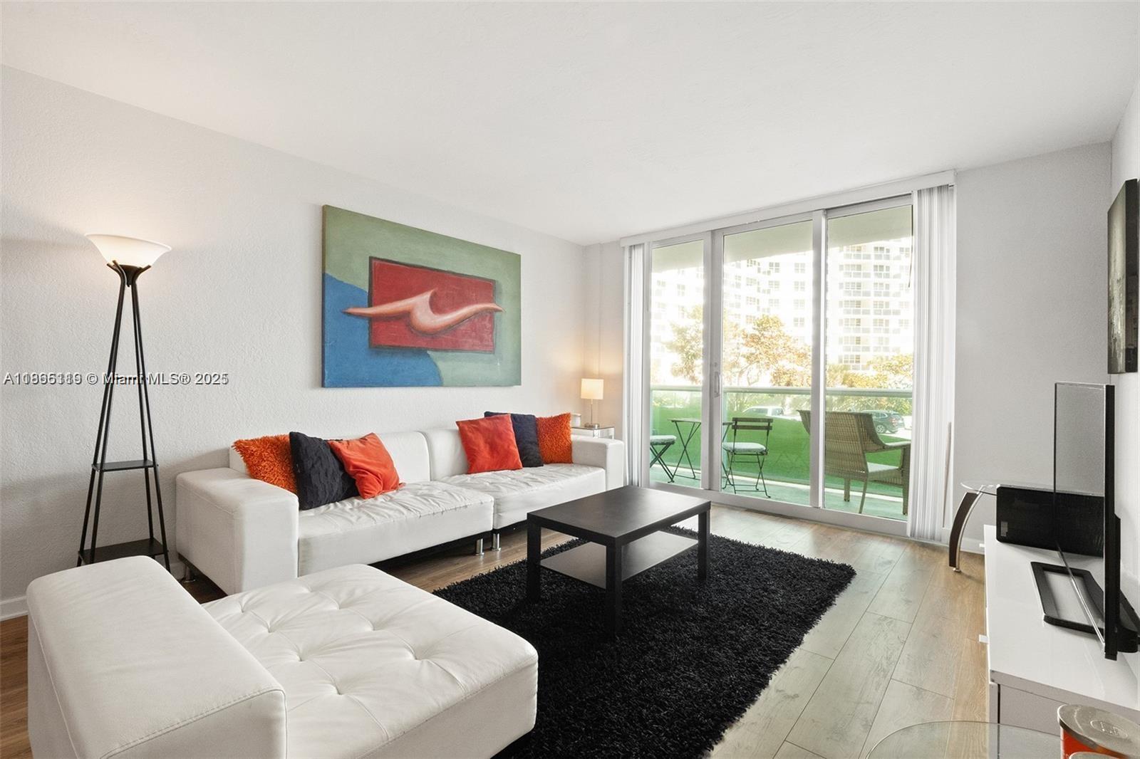 TIDES ON HOLLYWOOD BEACH - Residential