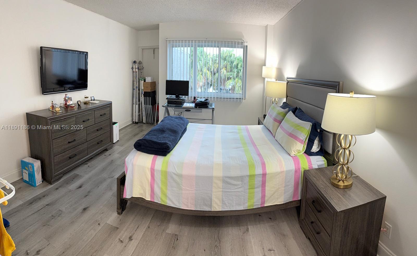 BUILDING ONE OF RACQUET C - Residential Lease