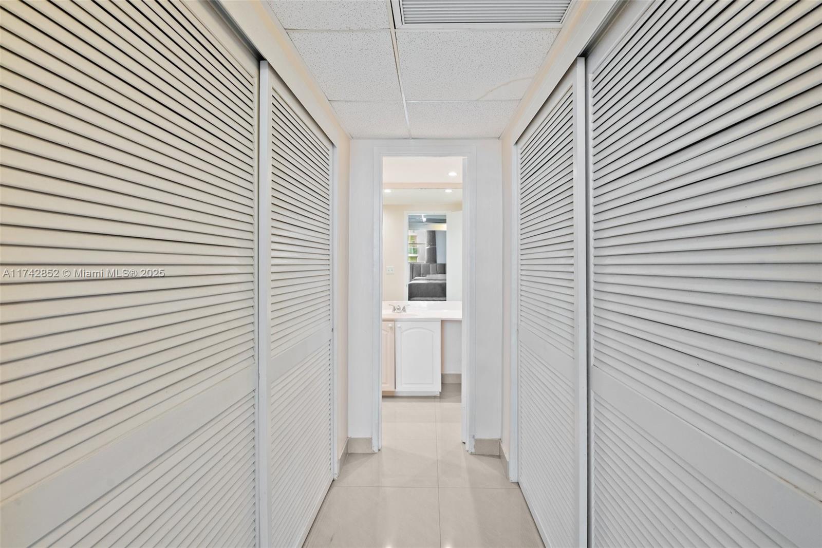 SIAN OCEAN RESIDENCES CON - Residential