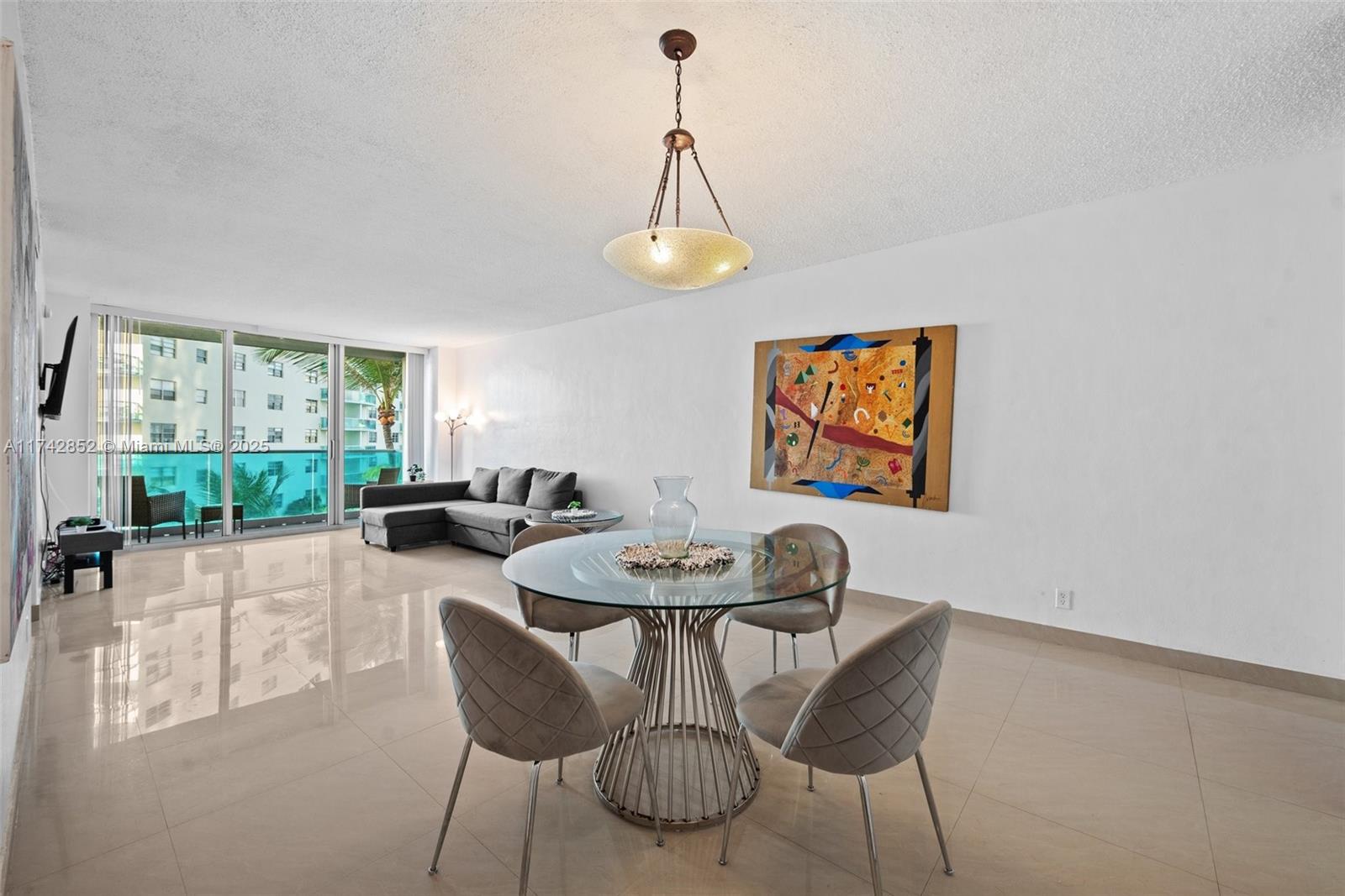 SIAN OCEAN RESIDENCES CON - Residential
