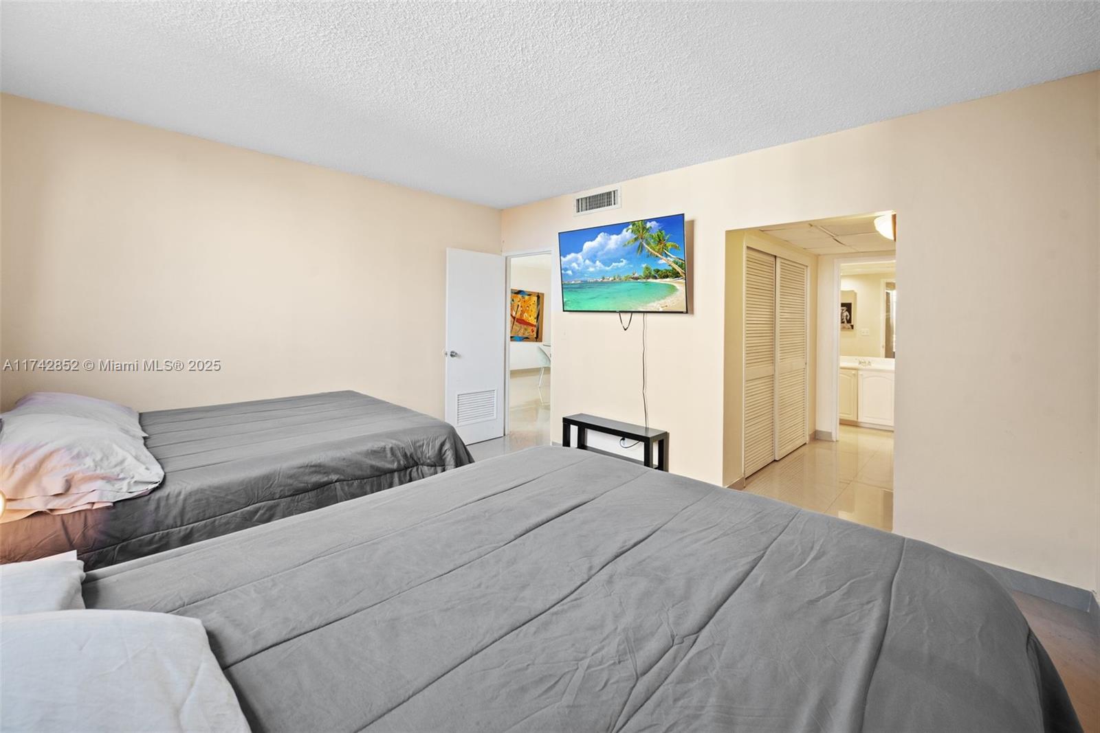 SIAN OCEAN RESIDENCES CON - Residential
