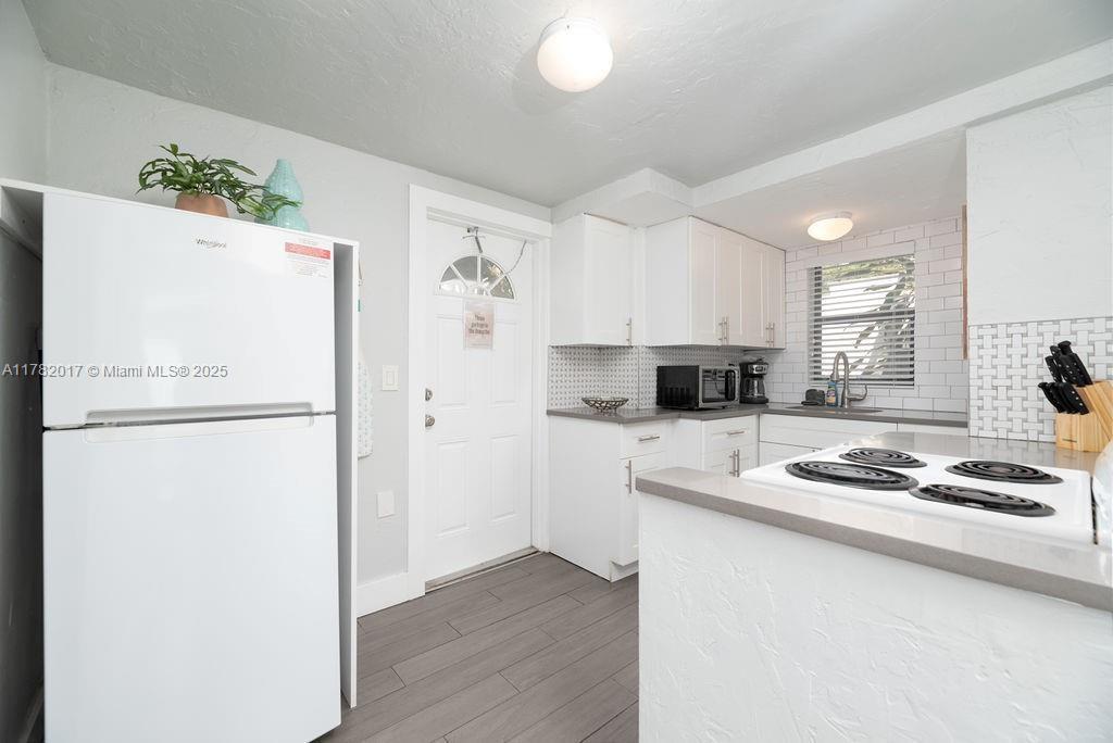 RIVERSIDE ADD AMEN PLAT - Residential Lease