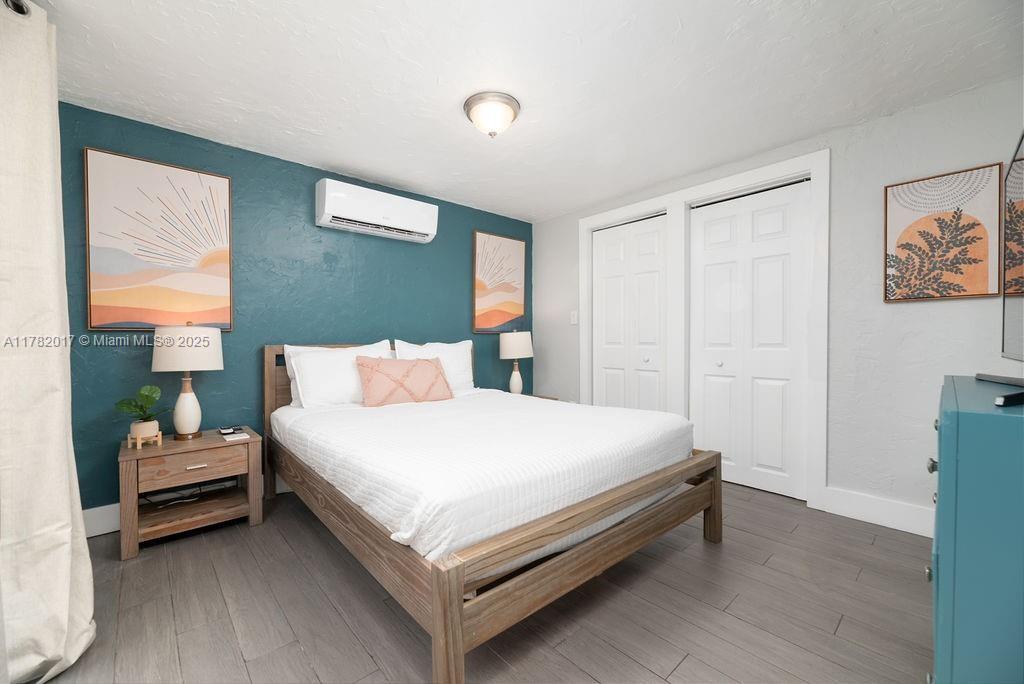 RIVERSIDE ADD AMEN PLAT - Residential Lease