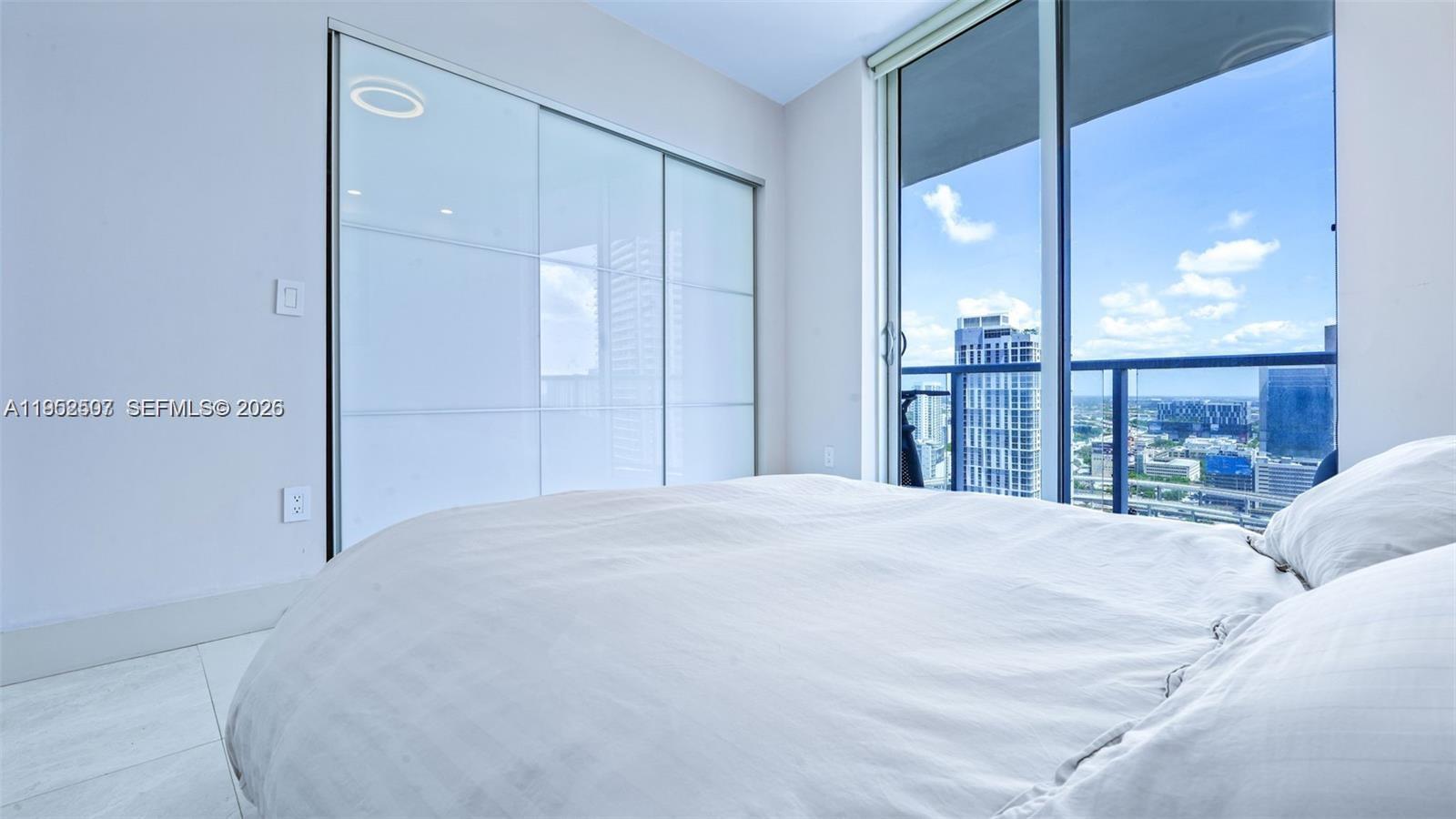 LATITUDE ON THE RIVER CON - Residential