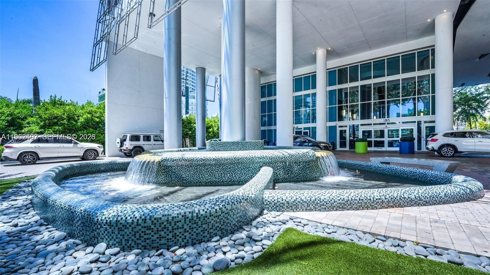 LATITUDE ON THE RIVER CON - Residential