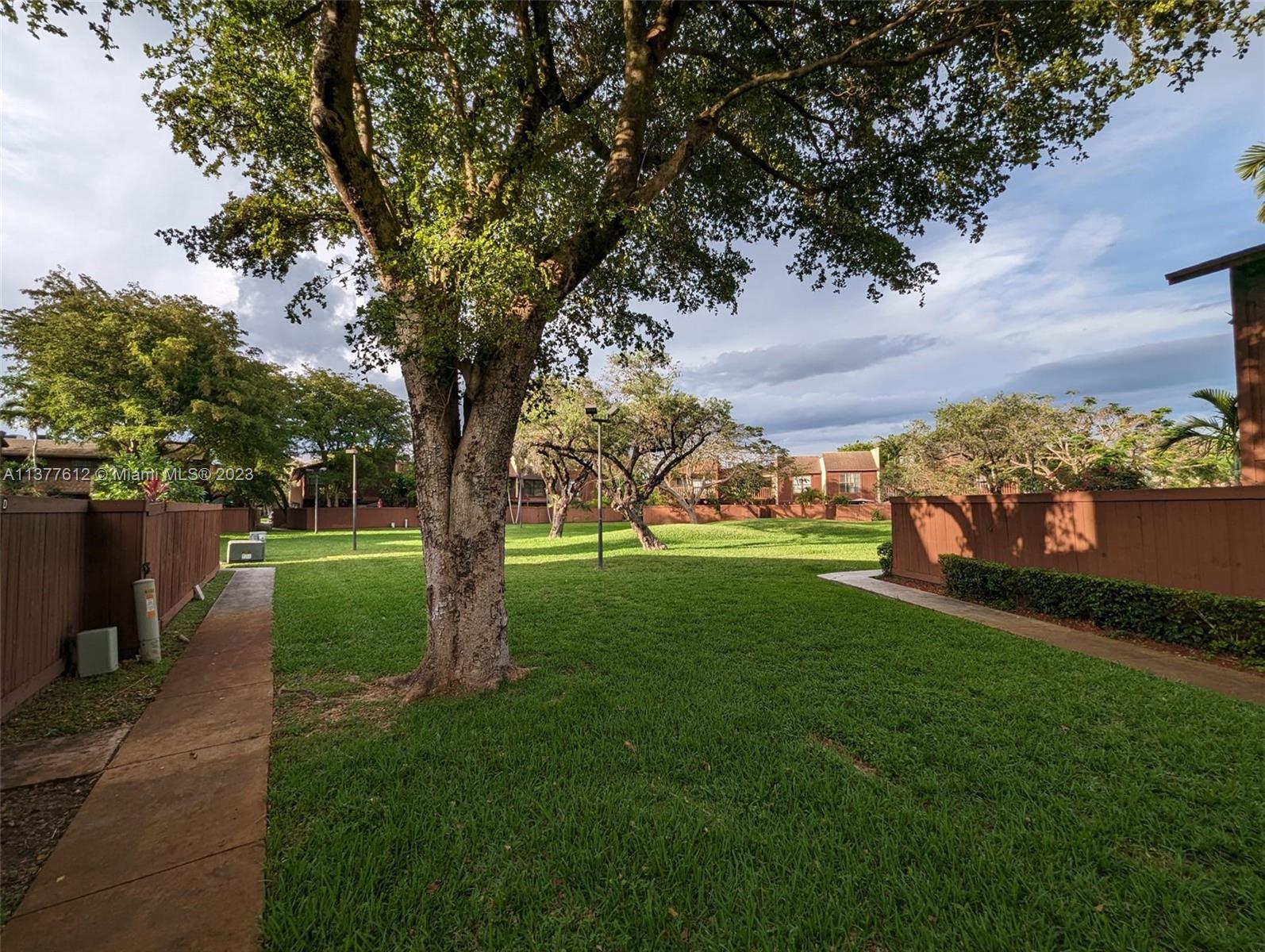 SNAPPER VILLAGE CONDO PHA - Residential