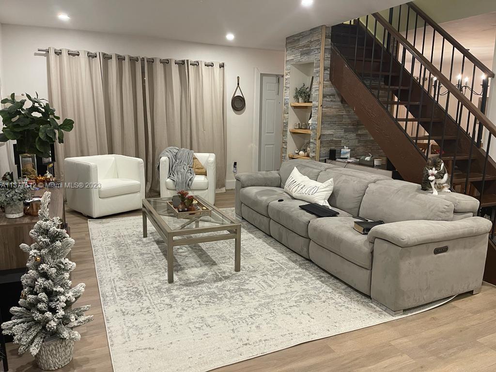 SNAPPER VILLAGE CONDO PHA - Residential