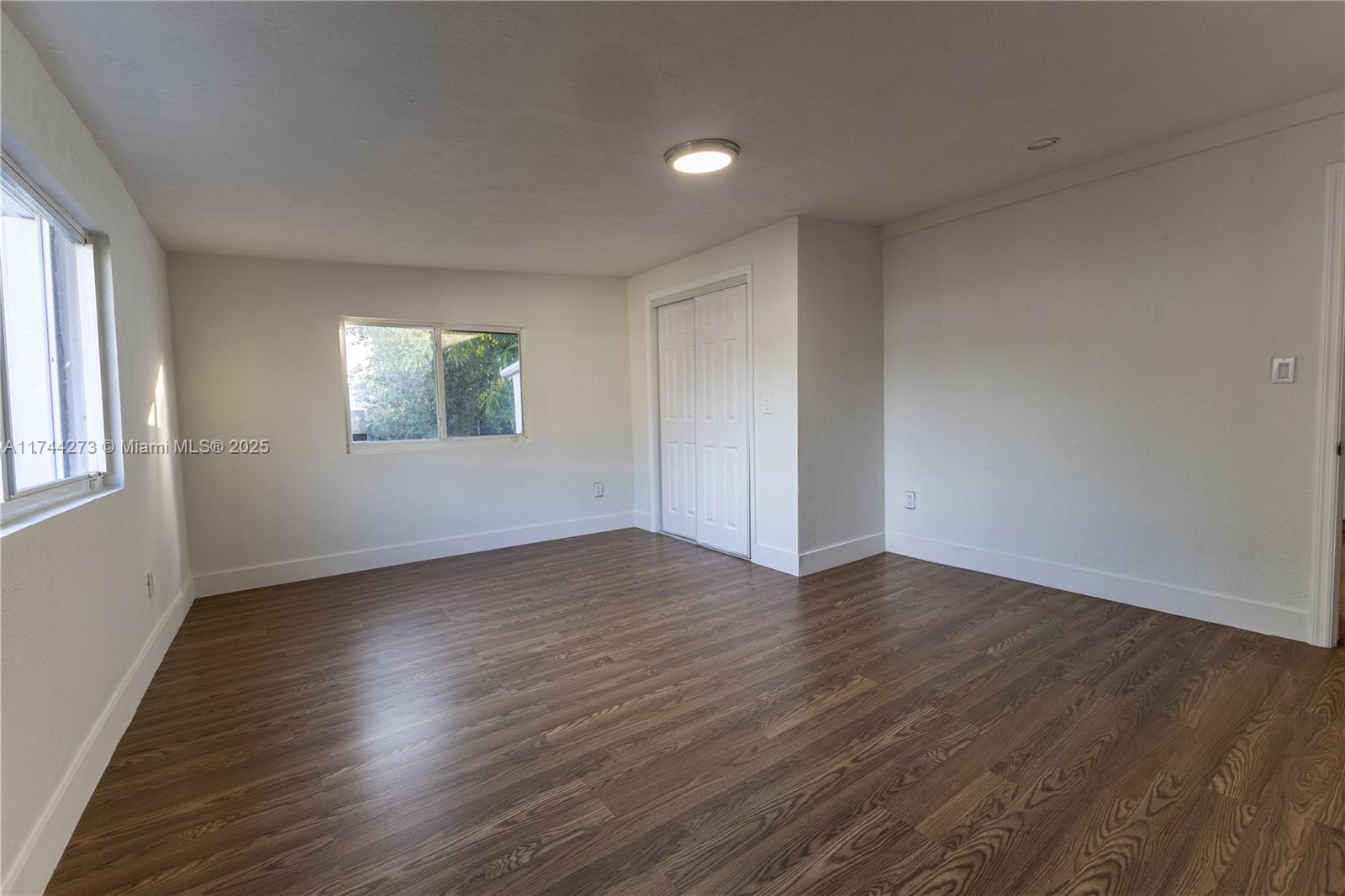 PINEWOOD PARK EXTENSION - Residential