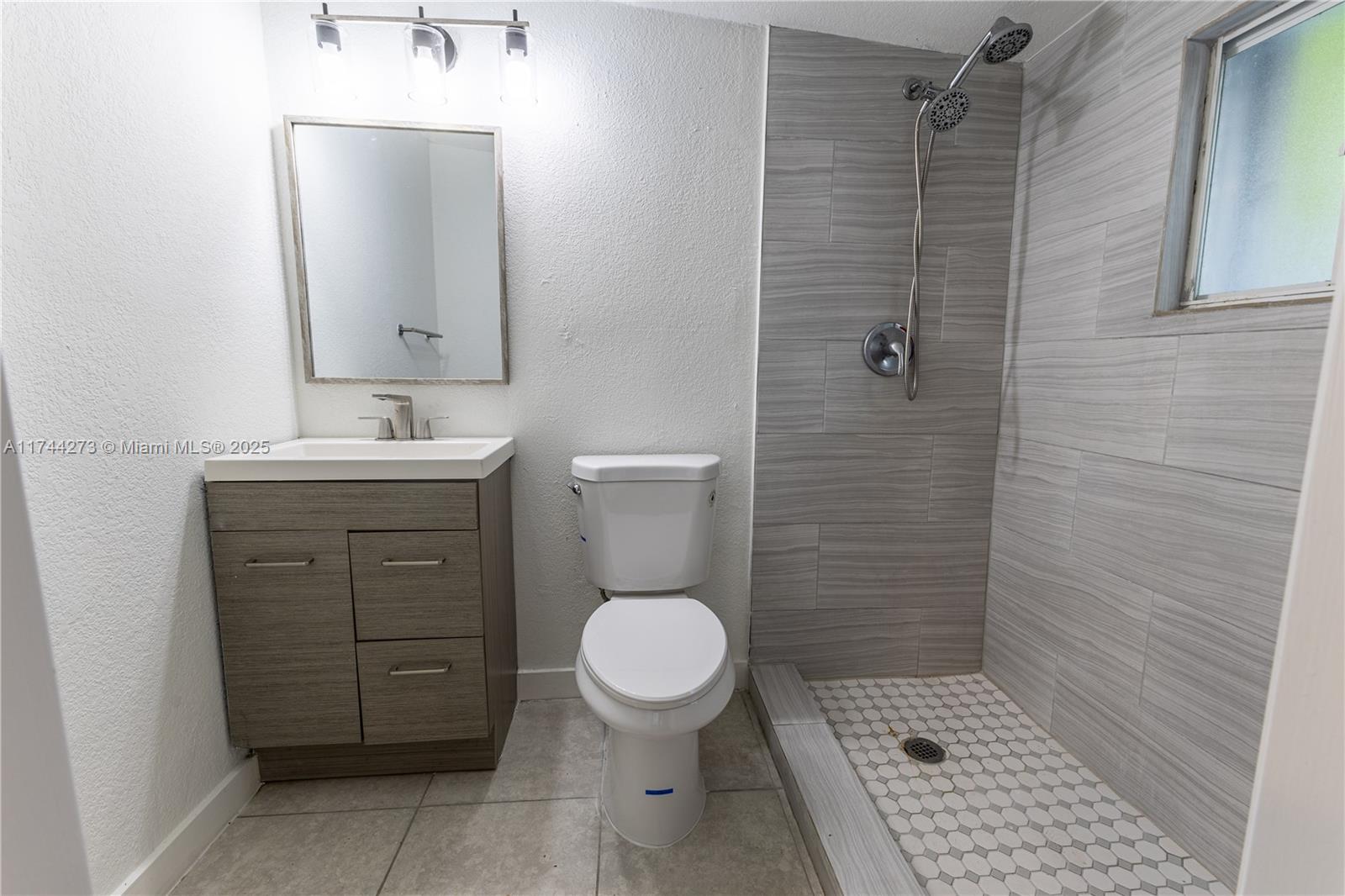 PINEWOOD PARK EXTENSION - Residential