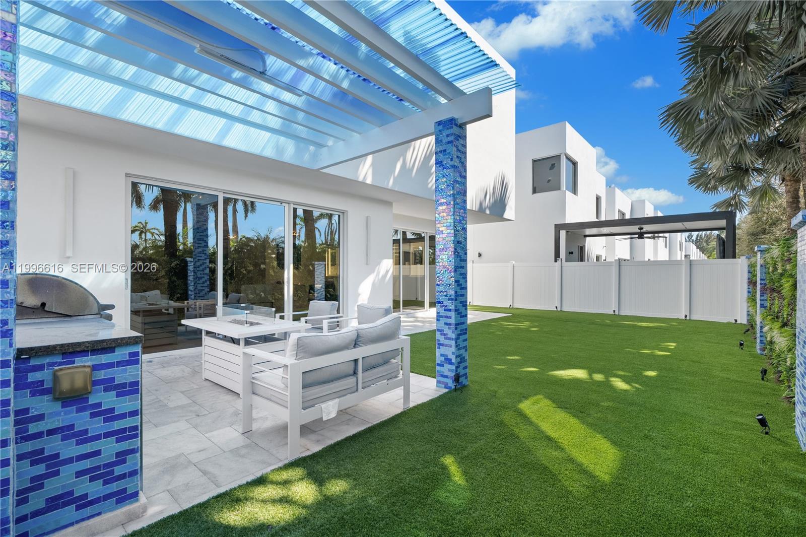 DORAL COMMONS RESIDENTIAL - Residential