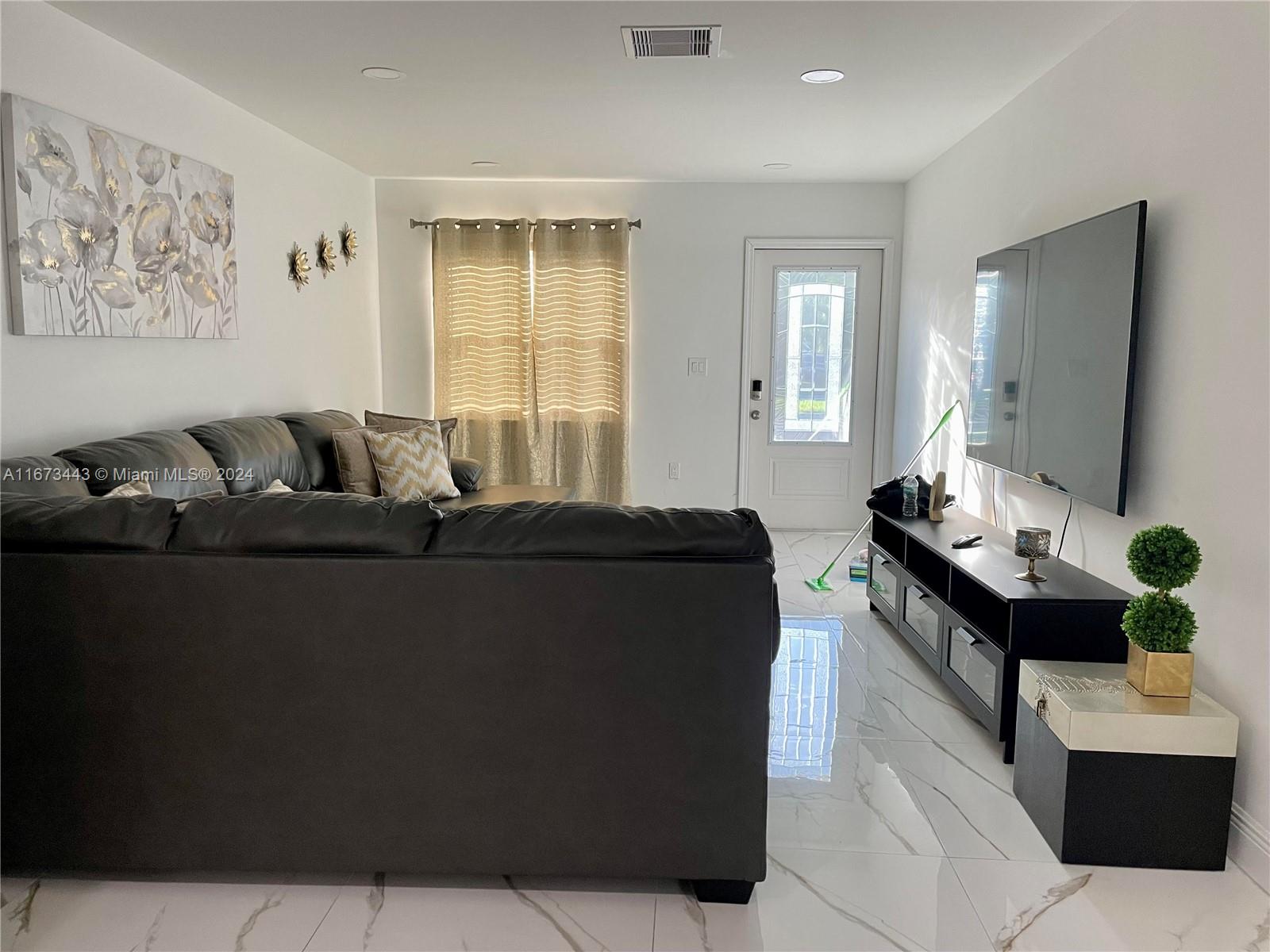 GOLDEN TWIN HOMES CONDO # - Residential Lease