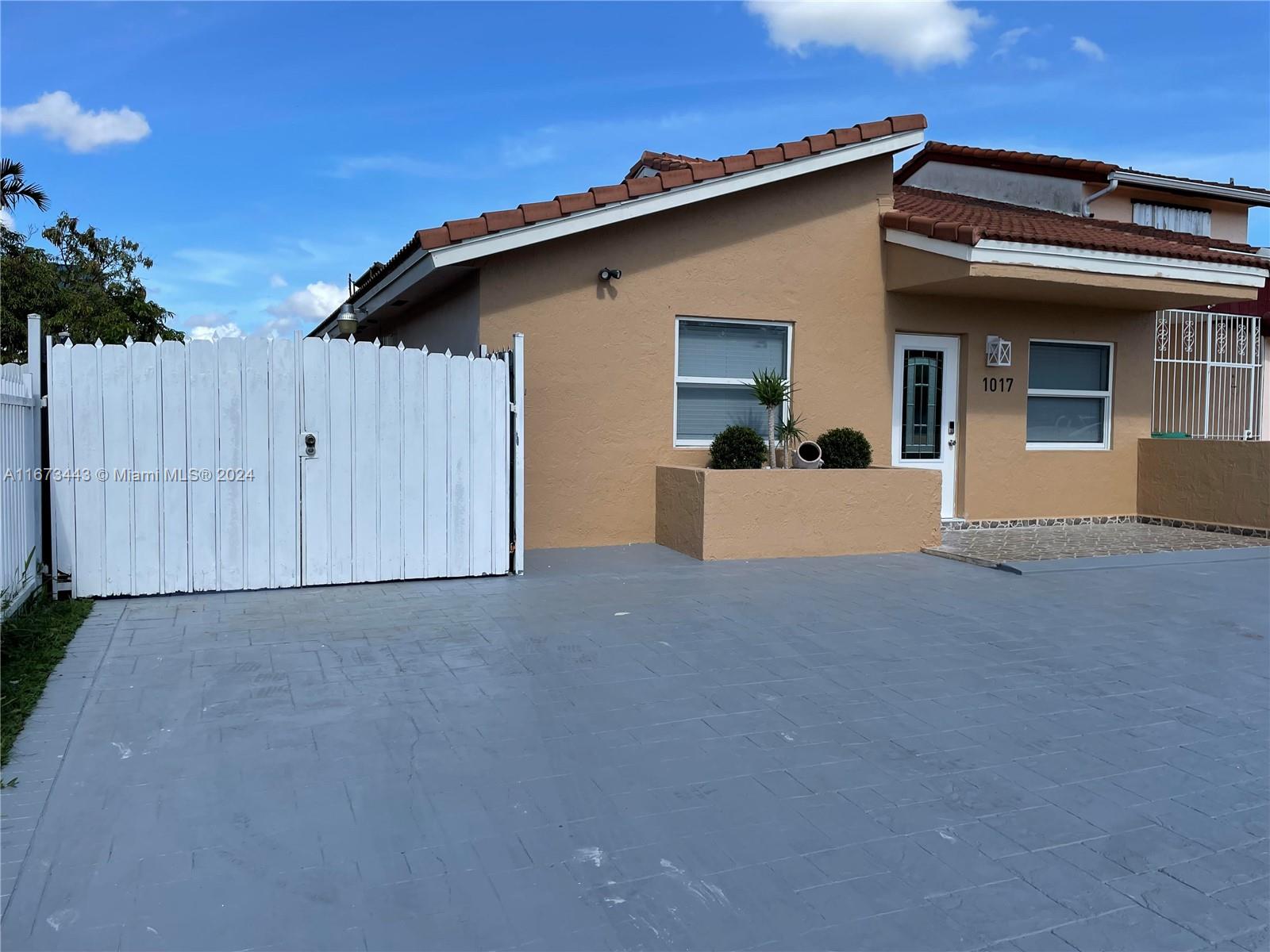 GOLDEN TWIN HOMES CONDO # - Residential Lease