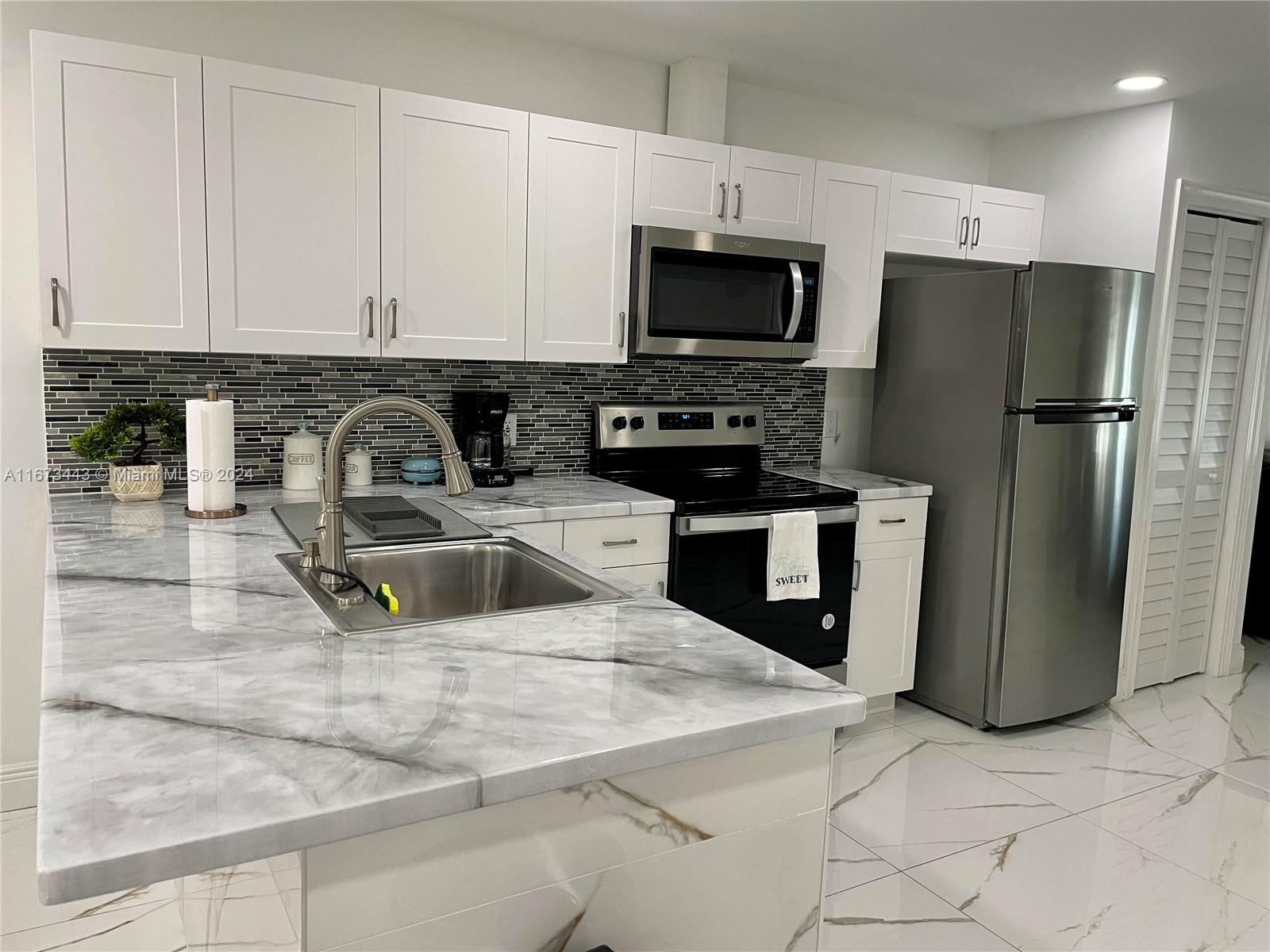 GOLDEN TWIN HOMES CONDO # - Residential Lease