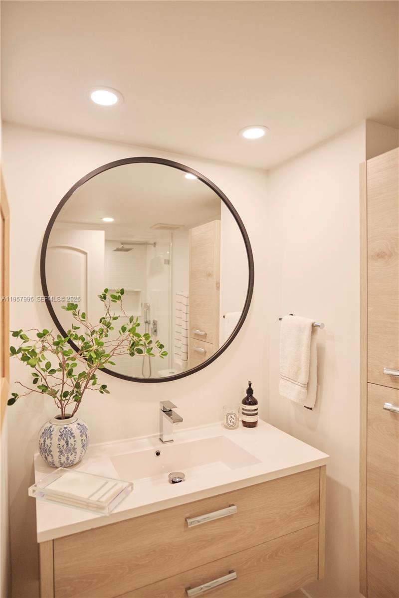 BRICKELL KEY ONE CONDO - Residential