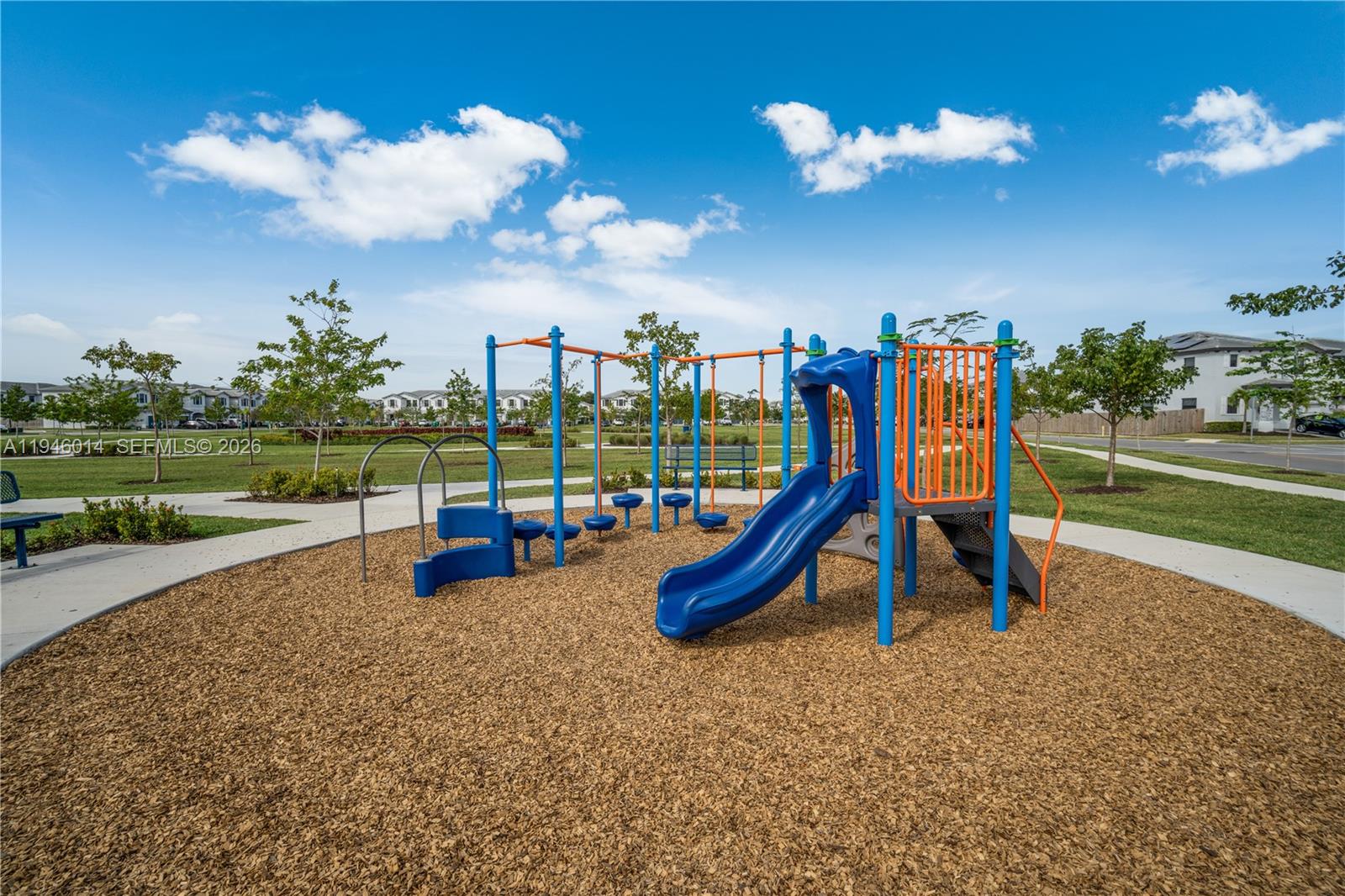 PINE ISLE - Residential