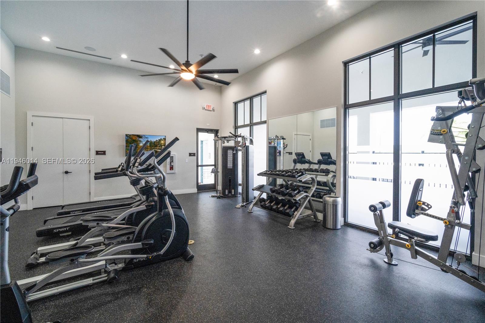 PINE ISLE - Residential