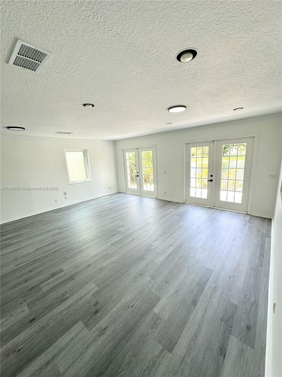 PALM ISLAND PLAT - Residential Lease