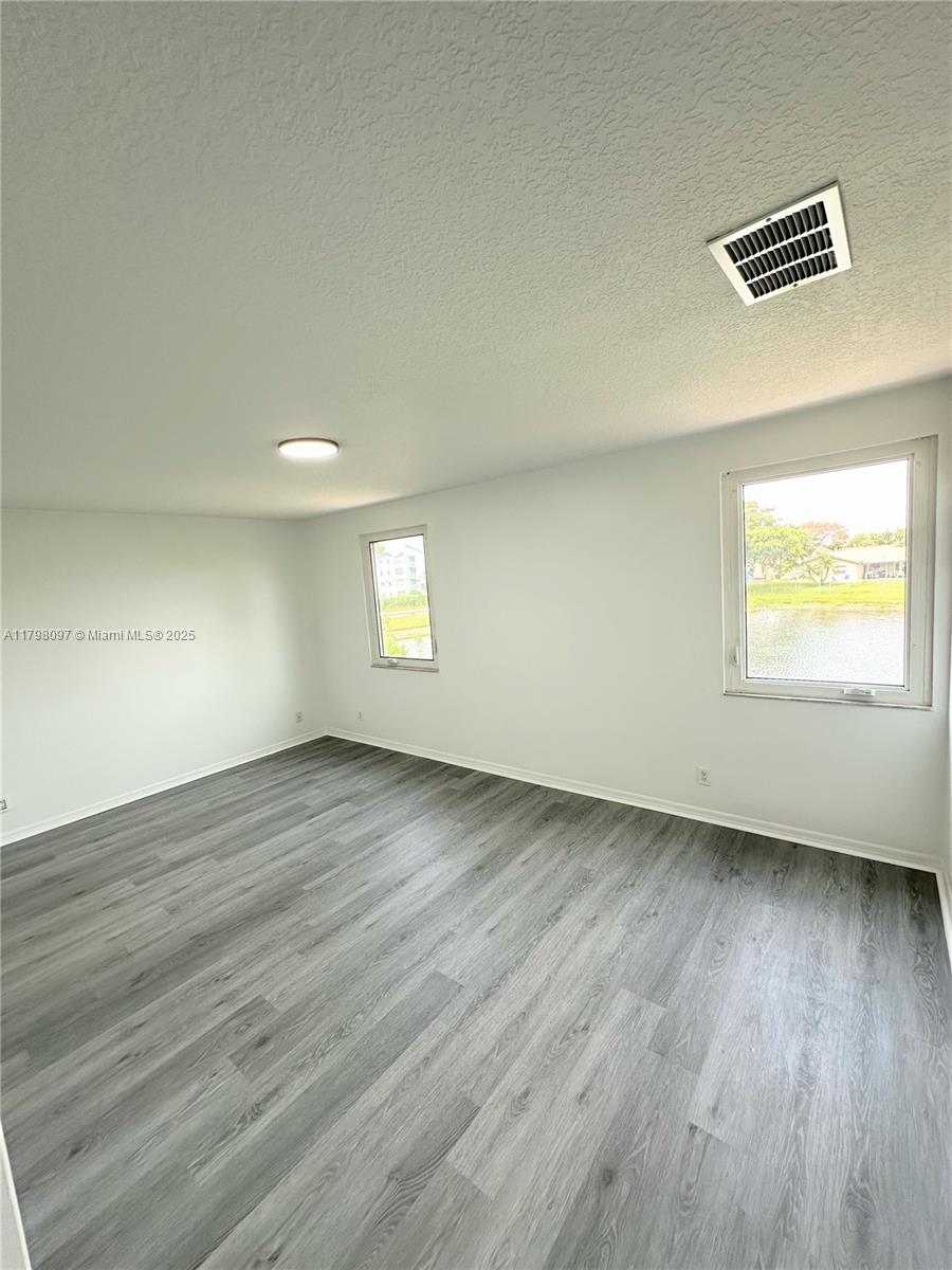 PALM ISLAND PLAT - Residential Lease