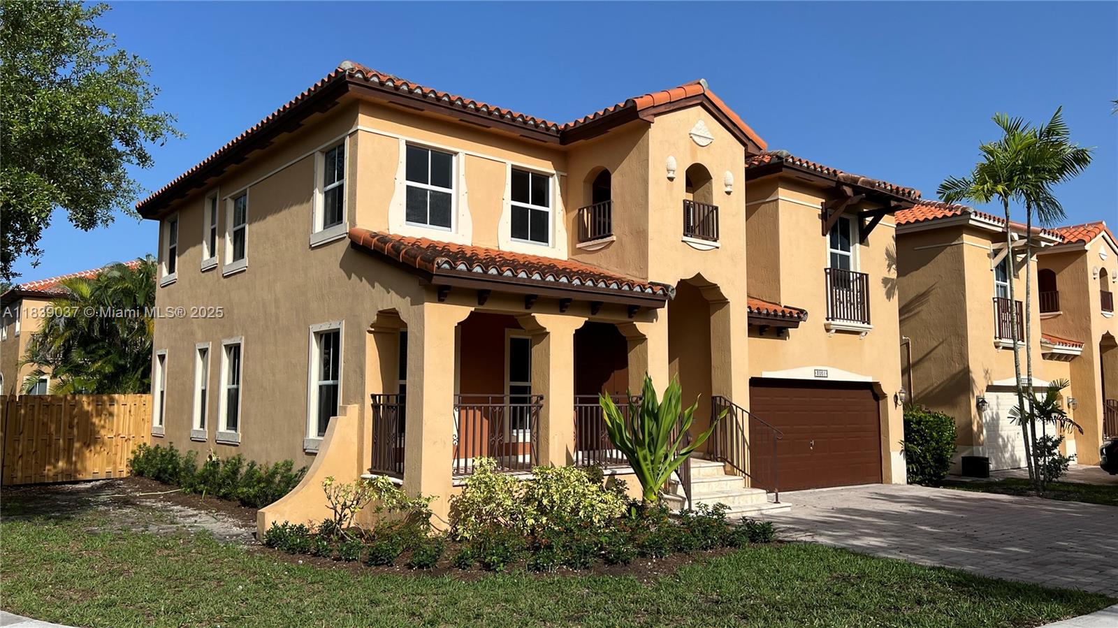 Corner single 2 story home in the exclusive gated community of "Venetian Isles". Mediterranean style, spacious areas, doble height ceiling, 2 AC, patio, 1 bed/bath down stair. Parking space up to 5 vehicles. The community offers 128 acres of luxurious waterfront living around 7 sparkling lakes. Amenities include a lakeside pavilion, an Olympic size-pool, lakefront gazebo, clubhouse and volleyball and lushy landscaping.