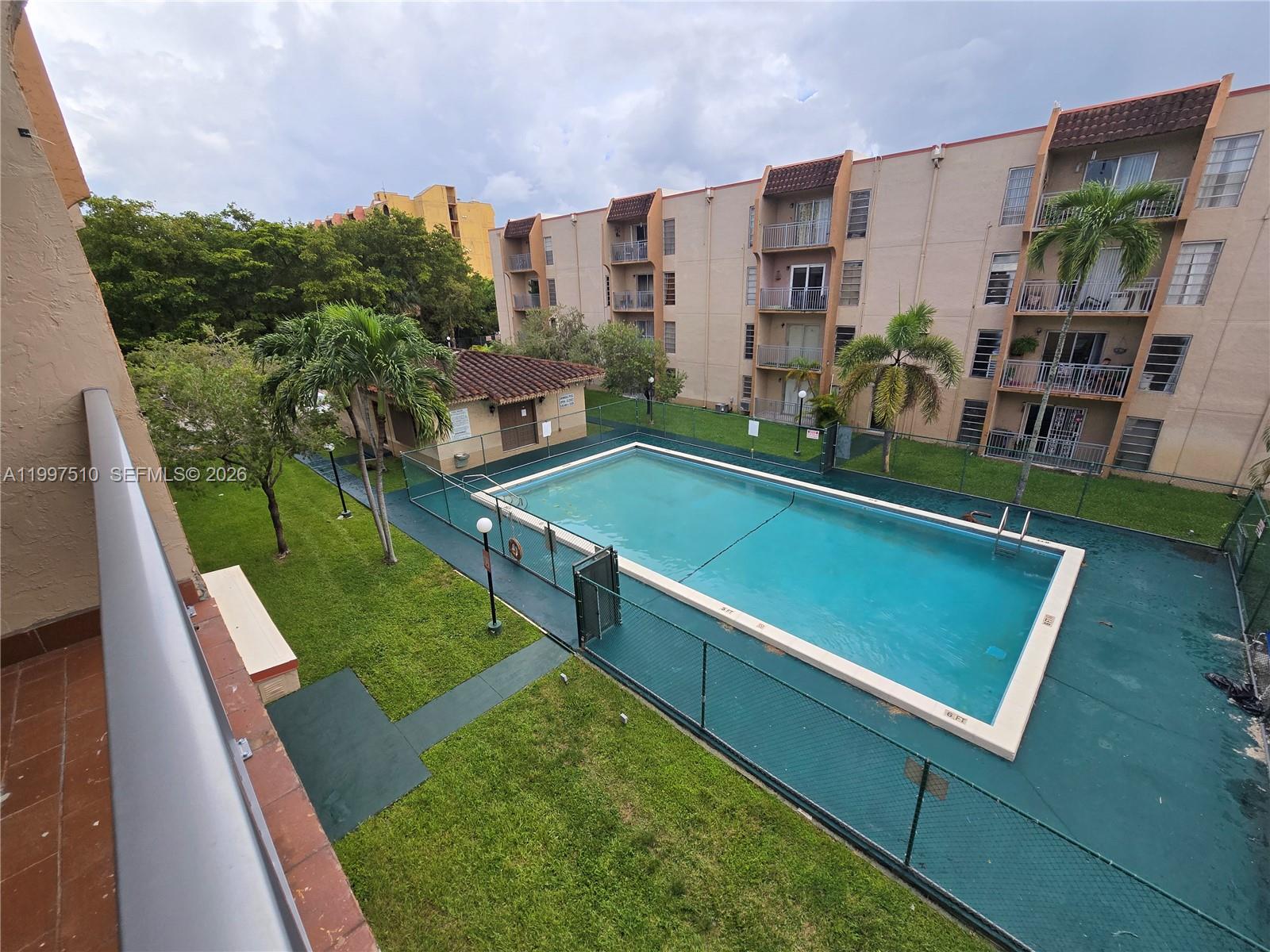 SUNSET VILLAS PHASE II CO - Residential Lease