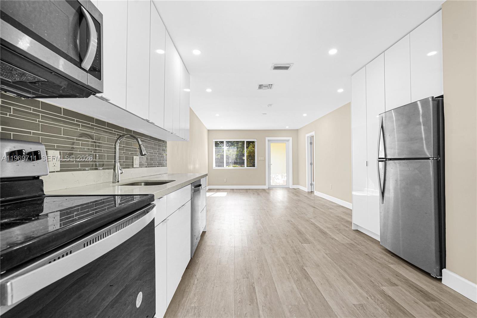 GRIFFINGS BISCAYNE PK EST - Residential