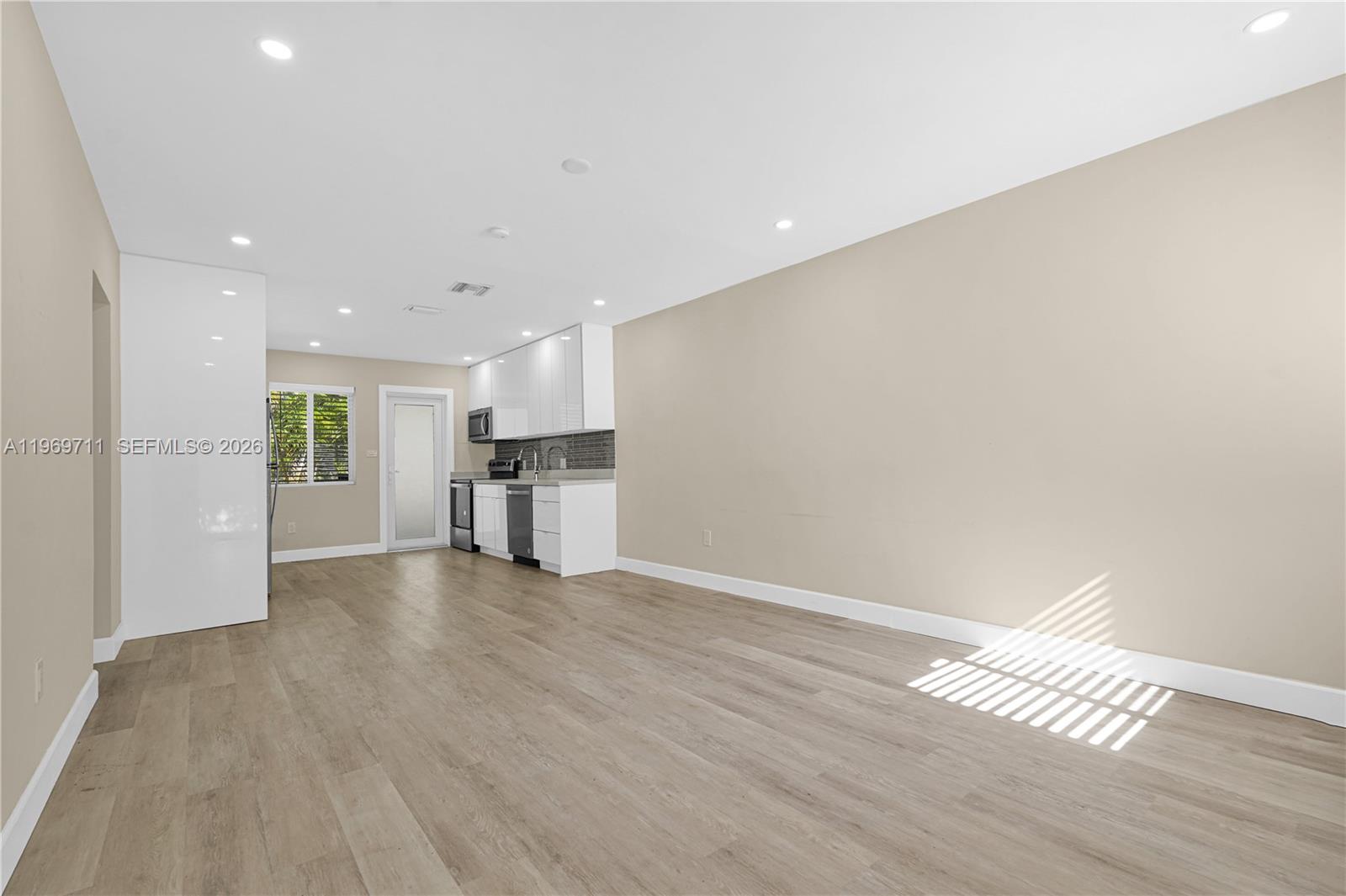 GRIFFINGS BISCAYNE PK EST - Residential