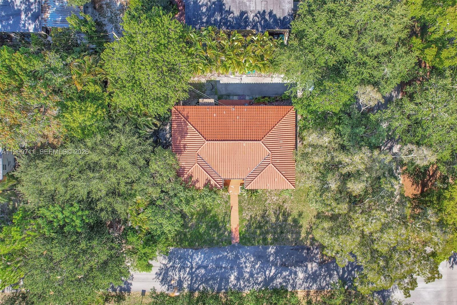 GRIFFINGS BISCAYNE PK EST - Residential