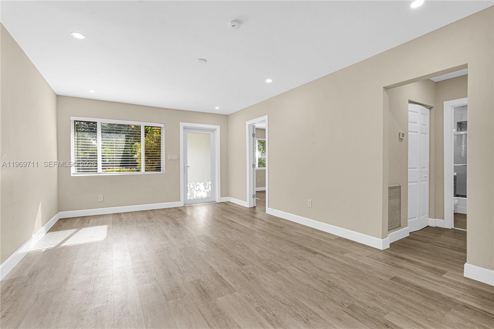 GRIFFINGS BISCAYNE PK EST - Residential