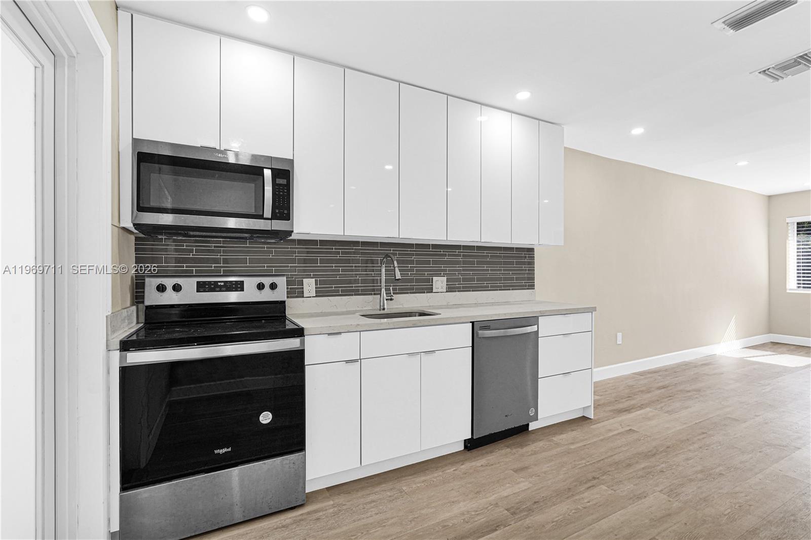 GRIFFINGS BISCAYNE PK EST - Residential