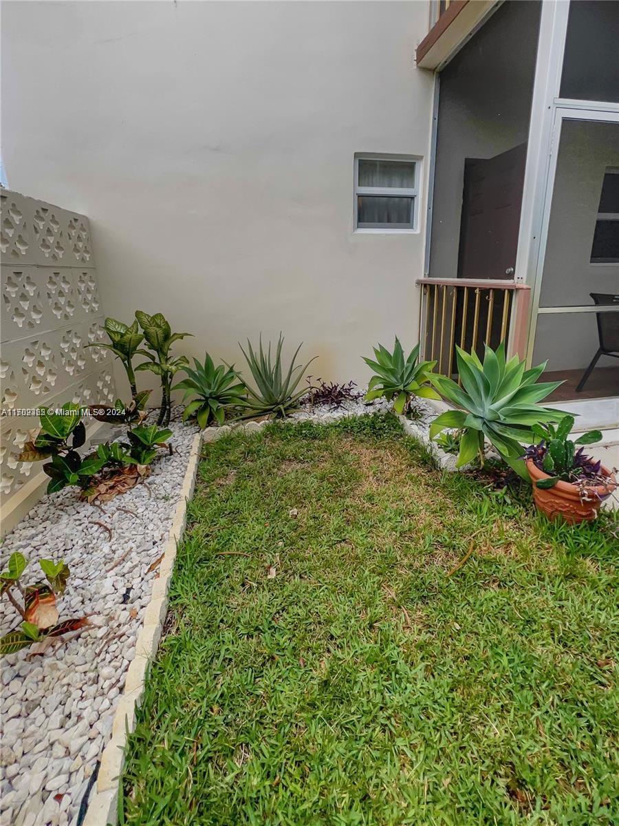 STAR PARADISE CONDO - Residential