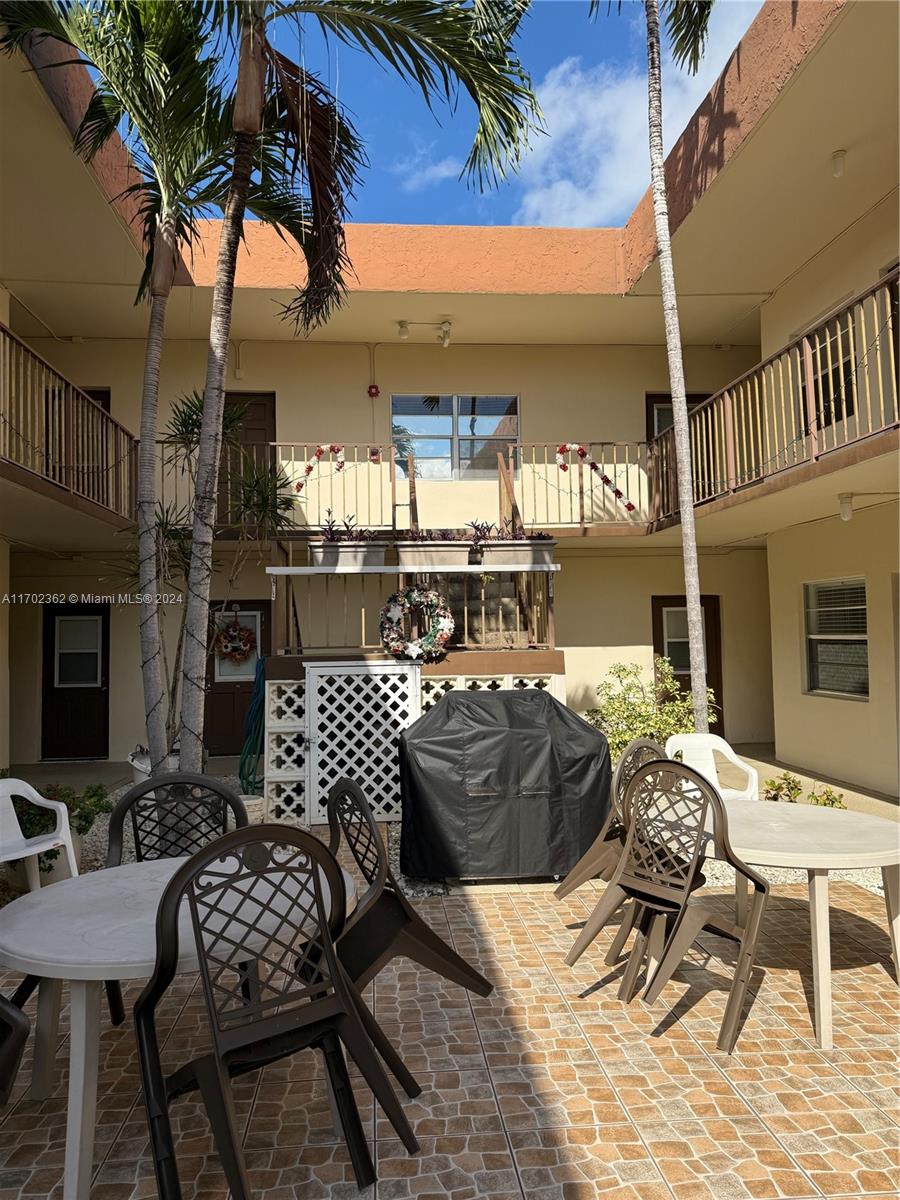 STAR PARADISE CONDO - Residential