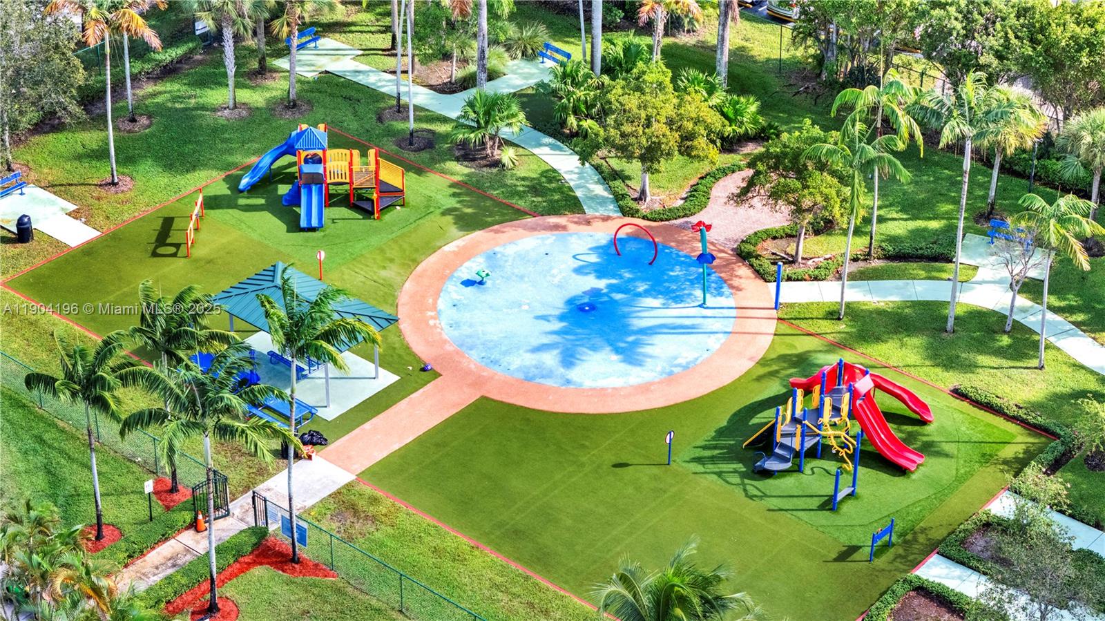 DORAL PK CO CLUB VILLAS C - Residential