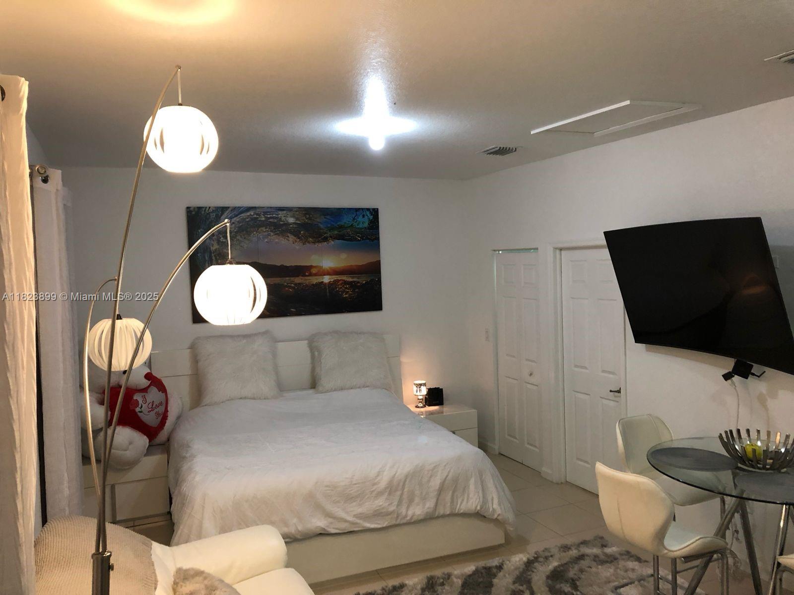 16934 SW 92nd St Cir STUDIO