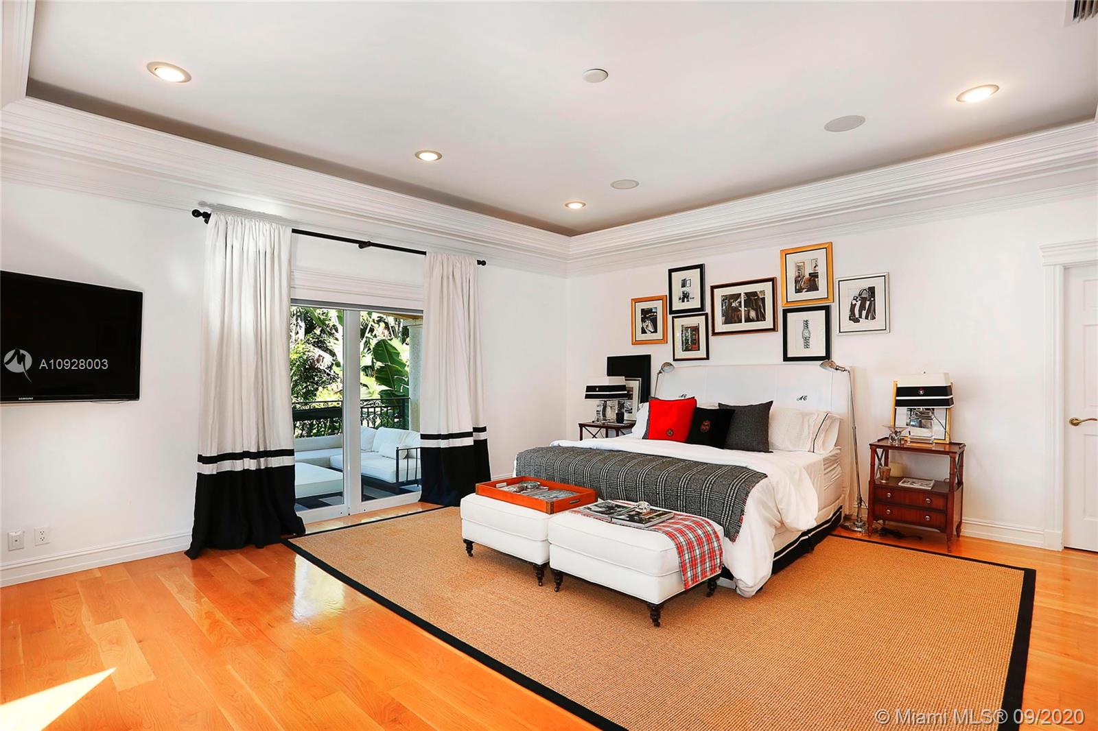 TROPICAL ISLE HOMES SUB 4 - Residential