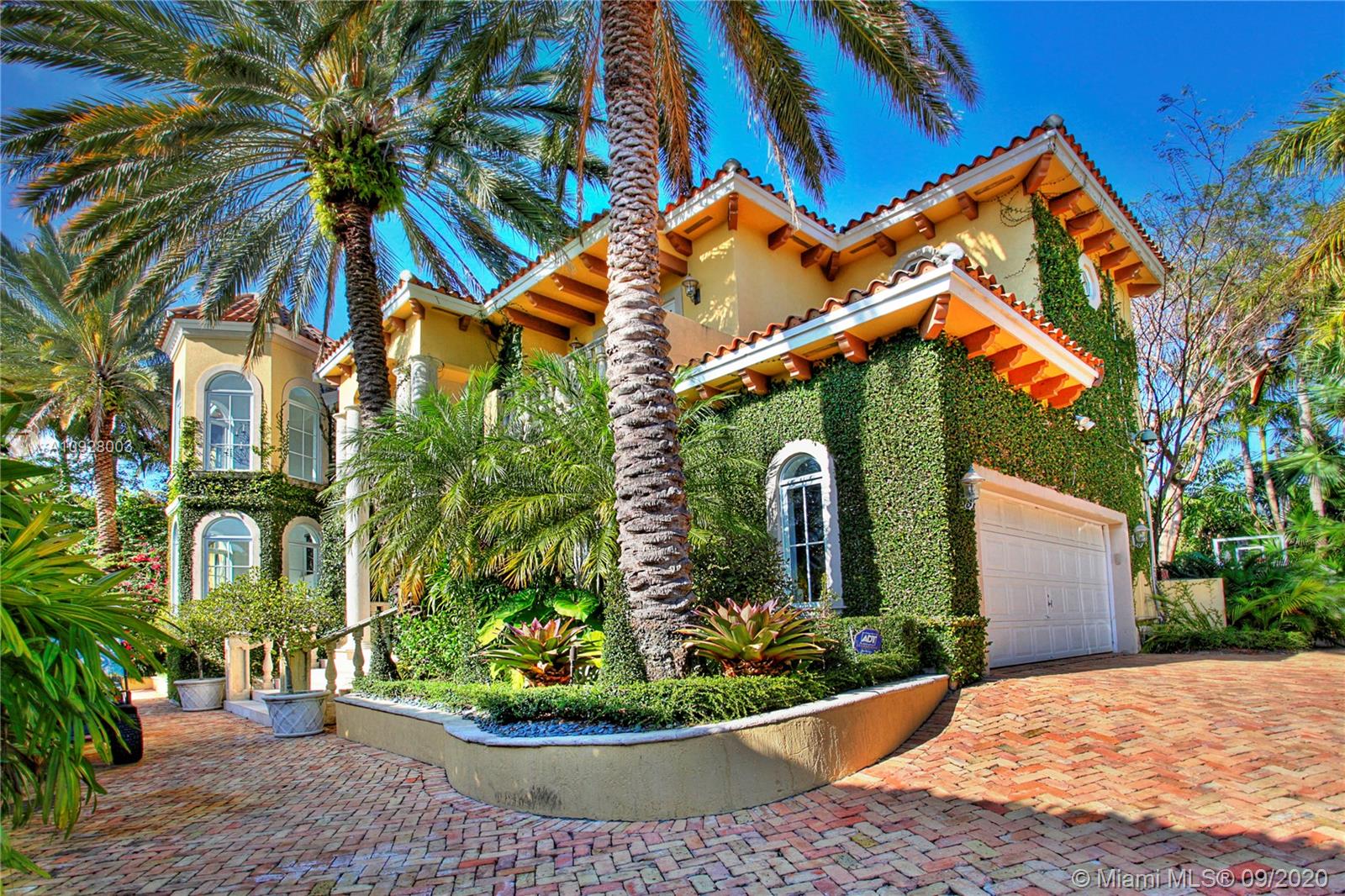 TROPICAL ISLE HOMES SUB 4 - Residential