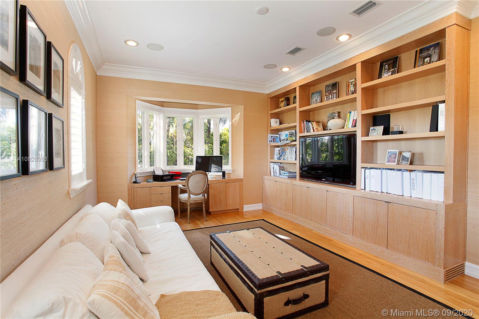 TROPICAL ISLE HOMES SUB 4 - Residential