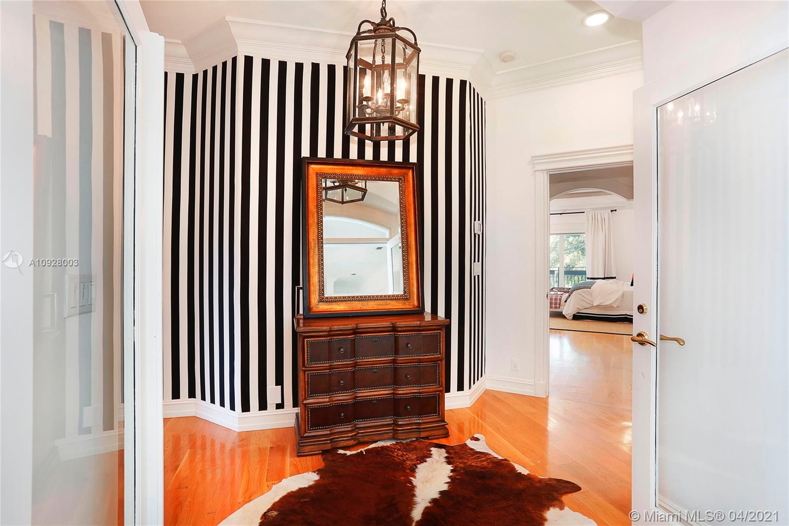 TROPICAL ISLE HOMES SUB 4 - Residential