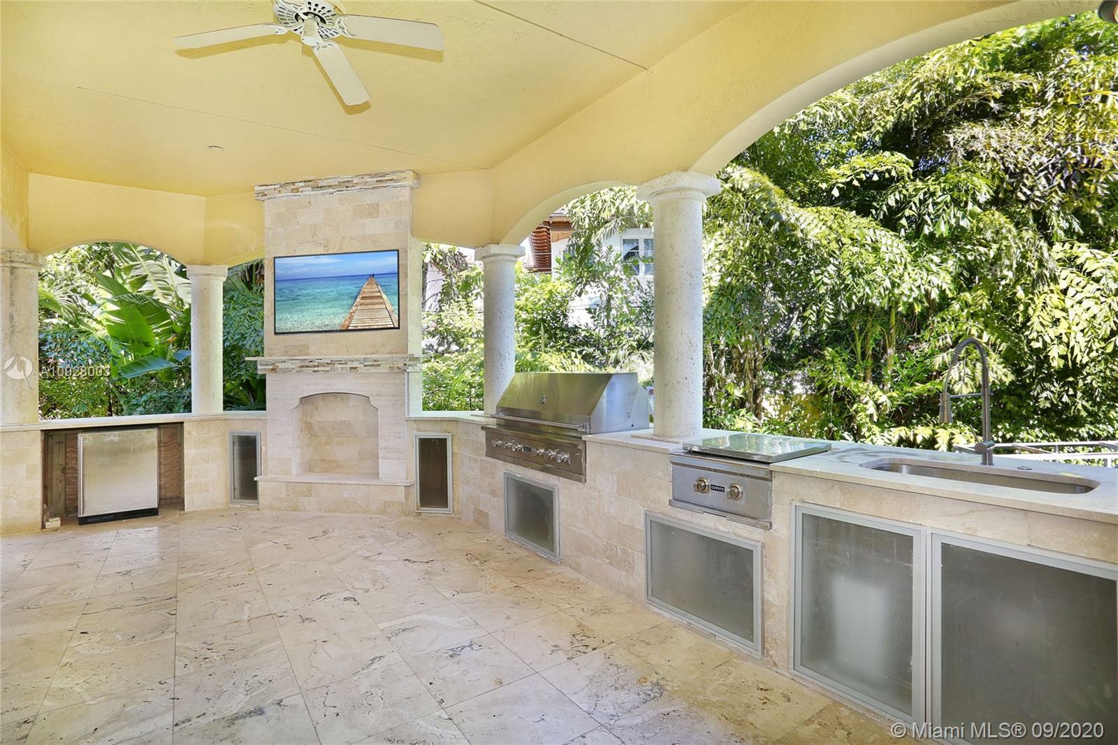 TROPICAL ISLE HOMES SUB 4 - Residential