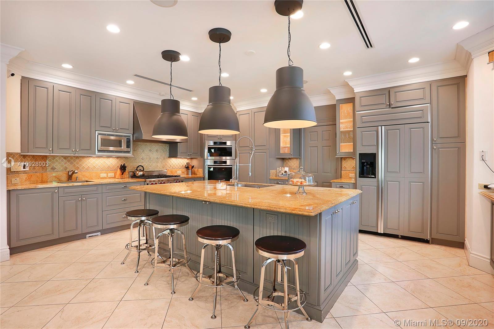 TROPICAL ISLE HOMES SUB 4 - Residential